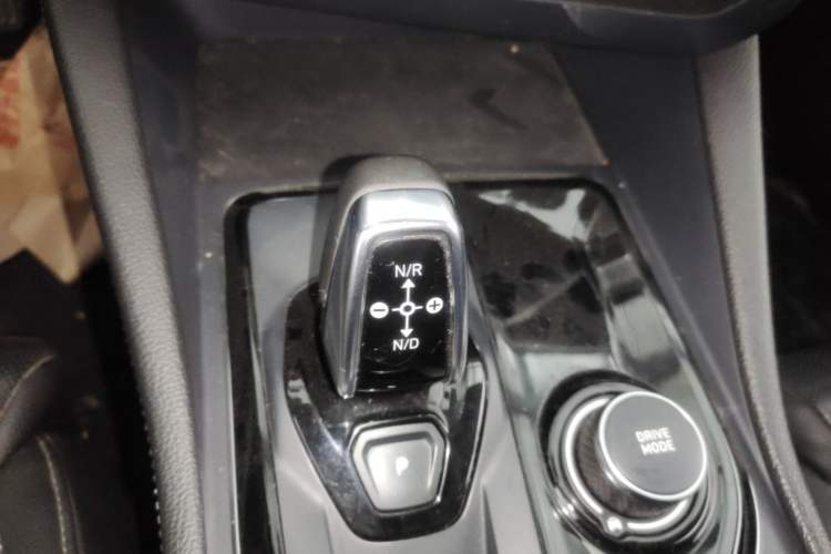 Used Lynk & Co 03 2021 1.5TD DCT Jing Champion Edition Gear Lever