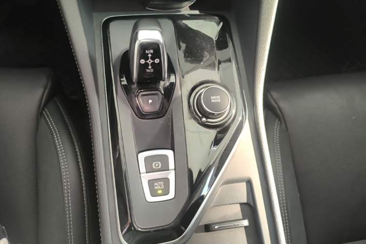 Used Lynk & Co 03 2021 2.0TD Automatic Trendy Champion Edition Gear Lever