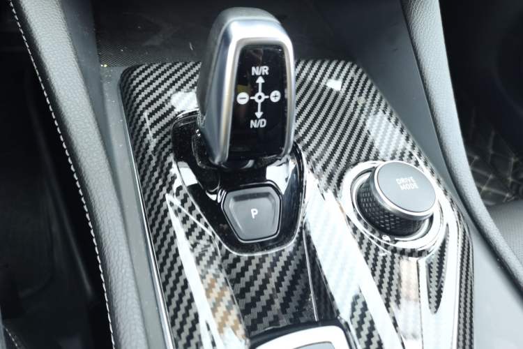 Used Lynk & Co 03 2021 2.0TD Automatic Trendy Champion Edition Gear Lever