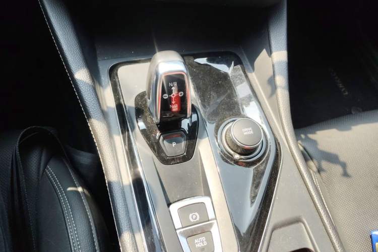 Used Lynk & Co 03 2021 2.0TD Automatic Trendy Champion Edition Gear Lever