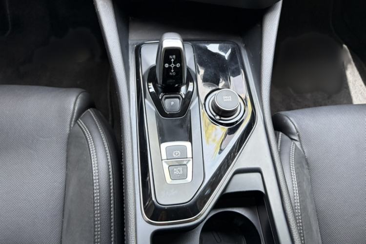 Used Lynk & Co 03 2021 2.0TD Automatic Trendy Champion Edition Gear Lever