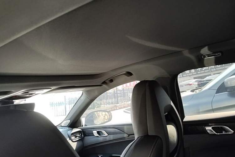 Used Lynk & Co 03 2021 1.5TD DCT Jing Champion Edition Headliner