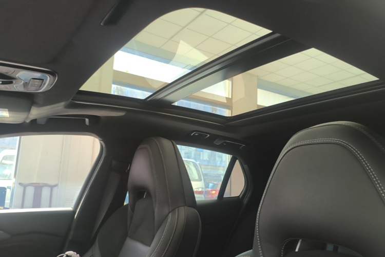 Used Lynk & Co 03 2021 2.0TD Automatic Trendy Champion Edition Headliner