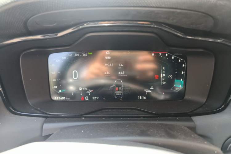 Used Lynk & Co 03 2021 2.0TD Automatic Trendy Champion Edition Instrument Cluster