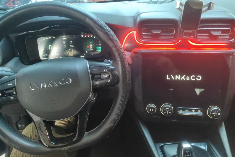 Used Lynk & Co 03 2021 1.5TD DCT JingPlus Interior 2