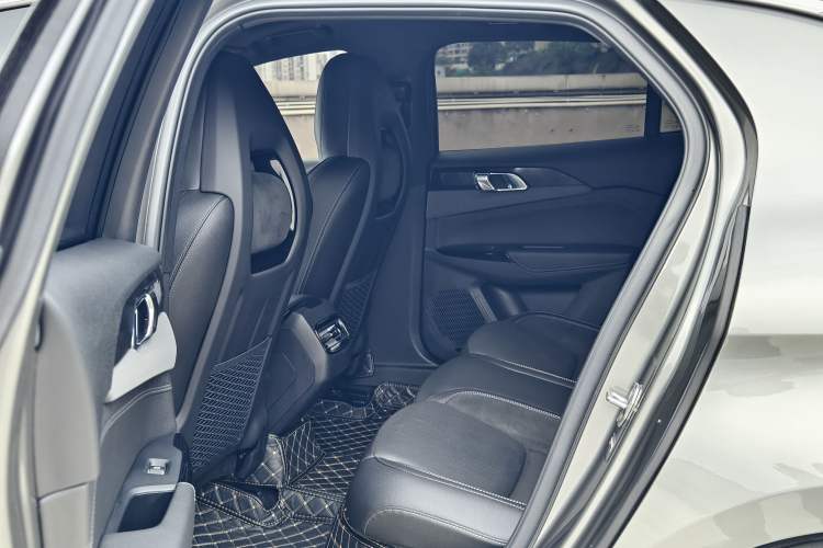Used Lynk & Co 03 2021 1.5TD DCT Jing Champion Edition Interior 4