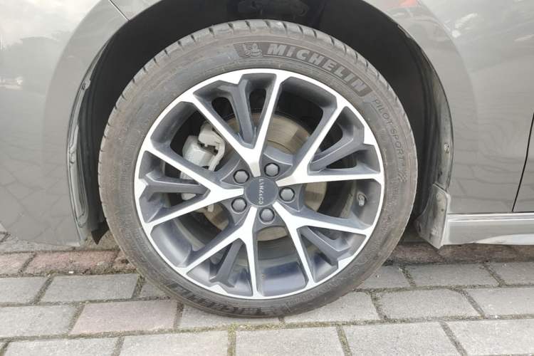 Used Lynk & Co 03 2021 1.5TD DCT Jing Champion Edition Left Front Wheel Hub