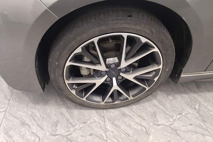 Used Lynk & Co 03 2021 1.5TD DCT Jing Champion Edition Left Front Wheel Hub