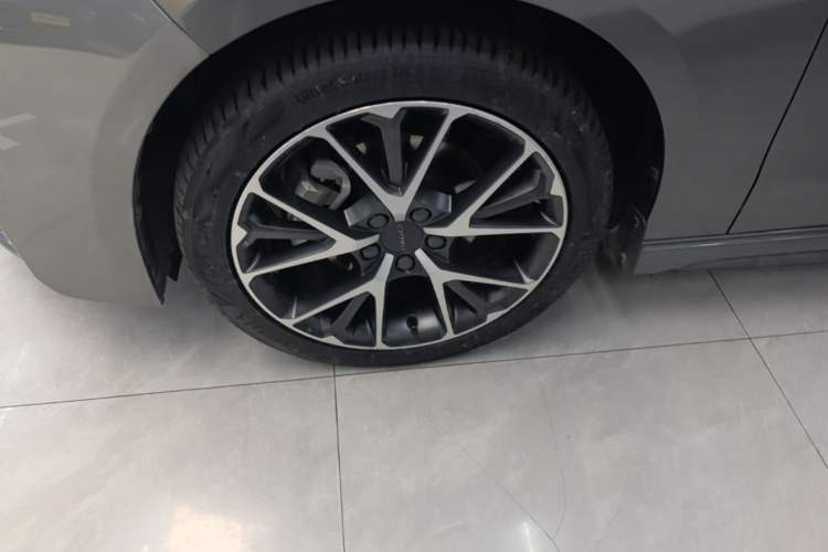 Used Lynk & Co 03 2021 1.5TD DCT Jing Champion Edition Left Front Wheel Hub