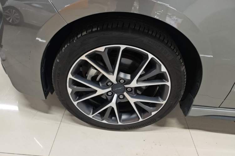 Used Lynk & Co 03 2021 1.5TD DCT Jing Champion Edition Left Front Wheel Hub
