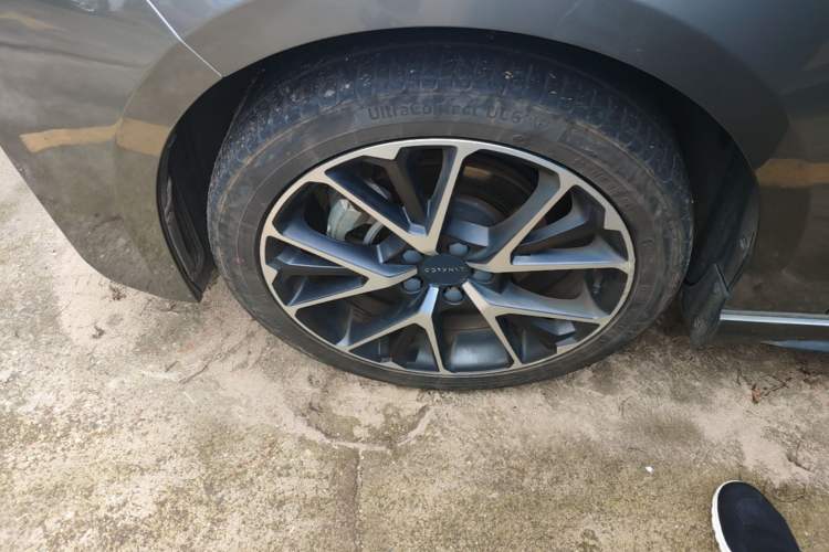 Used Lynk & Co 03 2021 1.5TD DCT Jing Champion Edition Left Front Wheel Hub