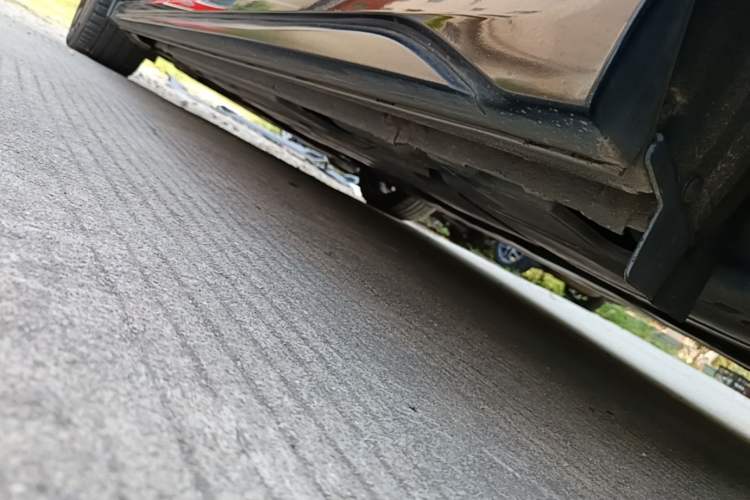 Used Lynk & Co 03 2021 1.5TD DCT Jing Champion Edition Left Side Sill