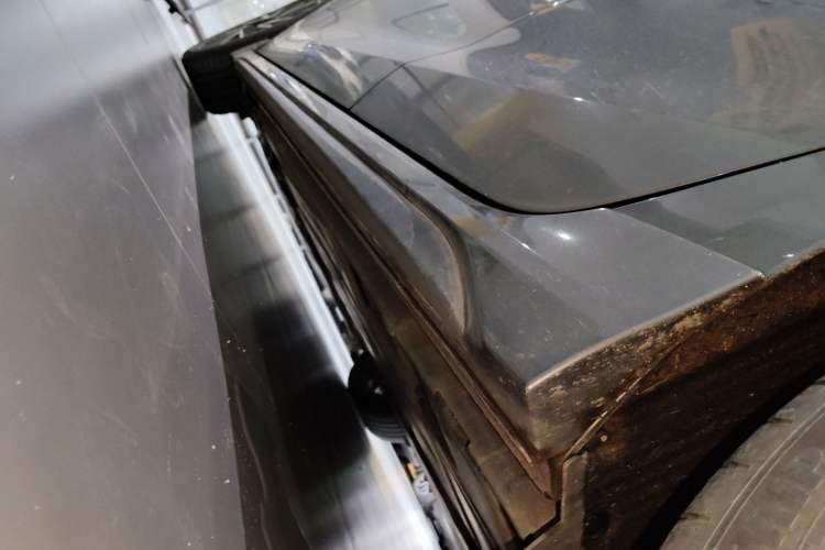 Used Lynk & Co 03 2021 2.0TD Automatic Jing Plus Left Side Sill