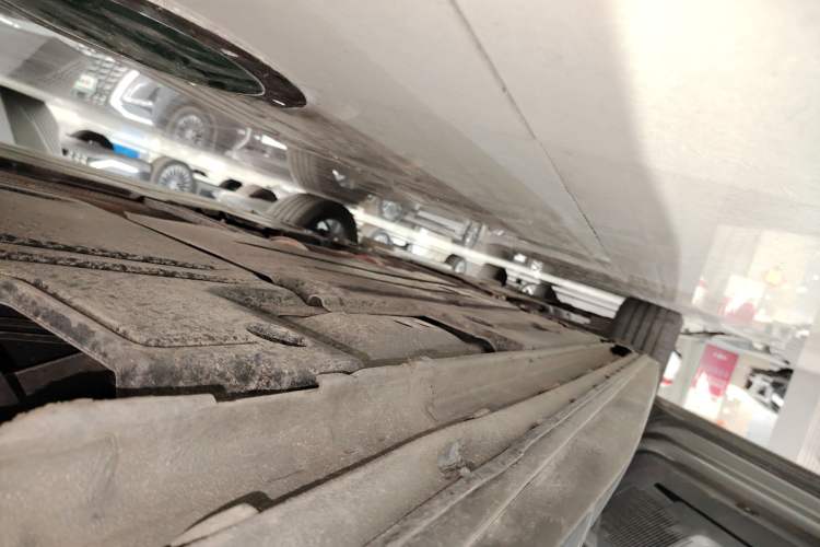 Used Lynk & Co 03 2021 1.5TD DCT Jing Champion Edition Left Side Sill