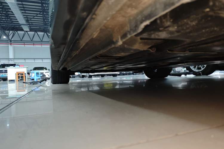 Used Lynk & Co 03 2021 2.0TD Automatic Trendy Champion Edition Left Side Sill
