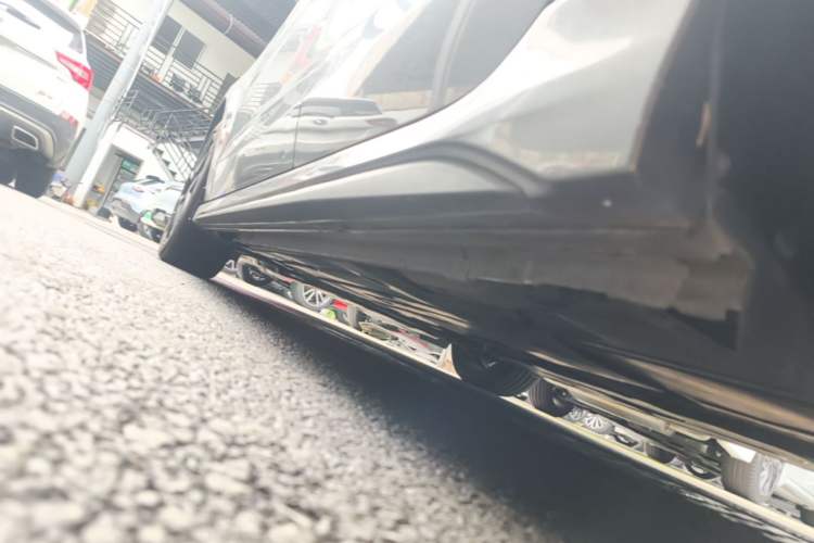 Used Lynk & Co 03 2021 1.5TD DCT Jing Champion Edition Left Side Sill