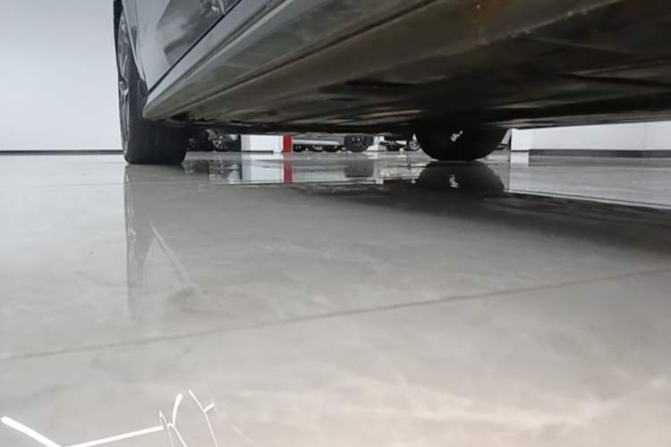 Used Lynk & Co 03 2021 1.5TD DCT Jing Champion Edition Left Side Sill