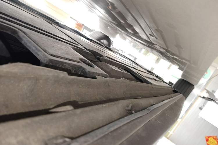 Used Lynk & Co 03 2021 1.5TD DCT Jing Champion Edition Left Side Sill
