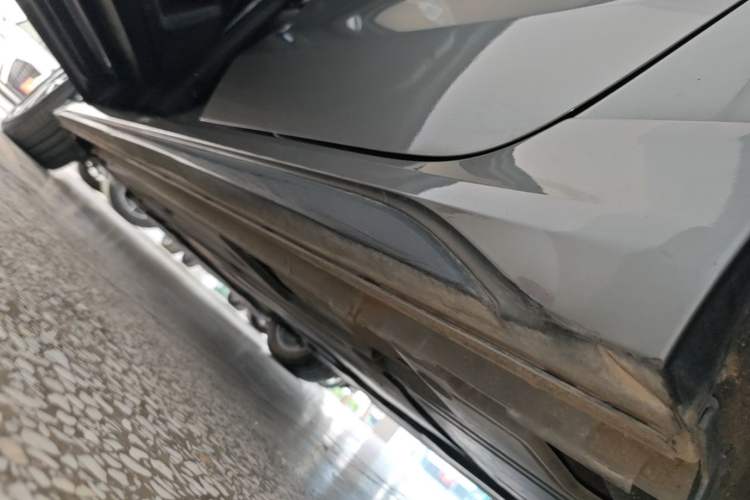 Used Lynk & Co 03 2021 1.5TD DCT JingPlus Left Side Sill