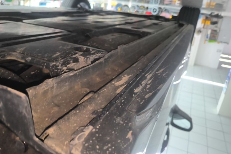 Used Lynk & Co 03 2021 2.0TD Automatic Trendy Champion Edition Left Side Sill