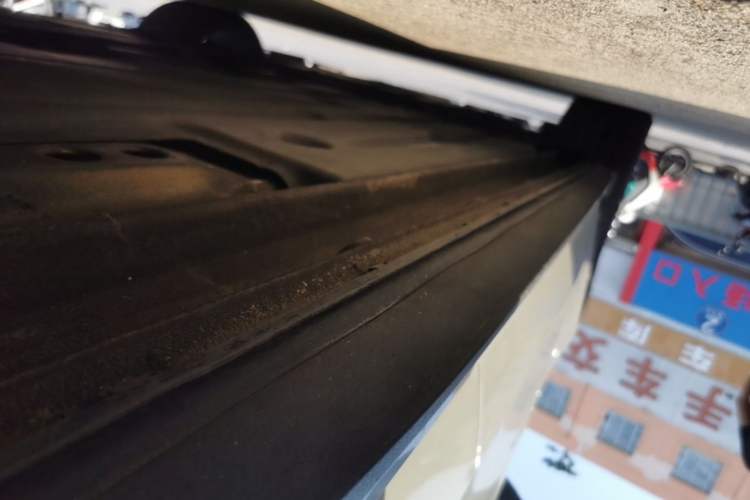 Used Lynk & Co 03 2021 03+ 2.0TD Automatic Wind-Chasing Edition Left Side Sill