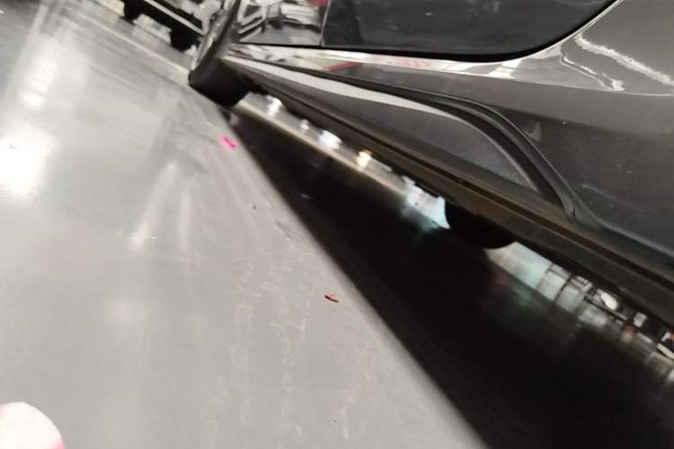 Used Lynk & Co 03 2021 1.5TD DCT JingPlus Left Side Sill
