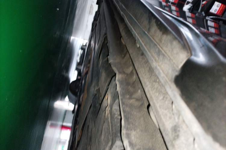 Used Lynk & Co 03 2021 1.5TD DCT Jing Champion Edition Left Side Sill