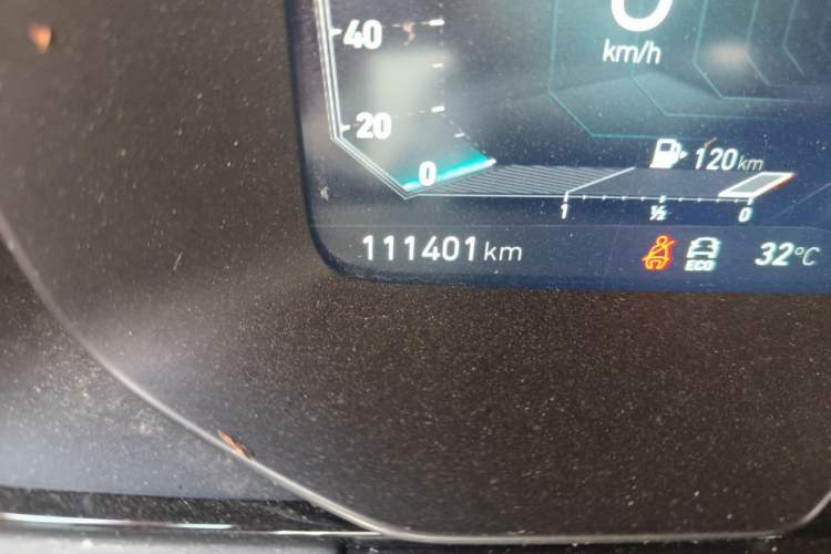 Used Lynk & Co 03 2021 2.0TD Automatic Trendy Champion Edition Odometer Close Up