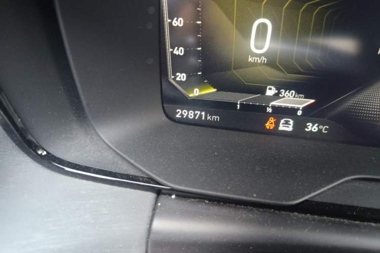 Used Lynk & Co 03 2021 1.5TD DCT Jing Champion Edition Odometer Close Up