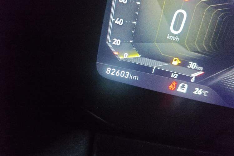 Used Lynk & Co 03 2021 1.5TD DCT JingPro Odometer Close Up