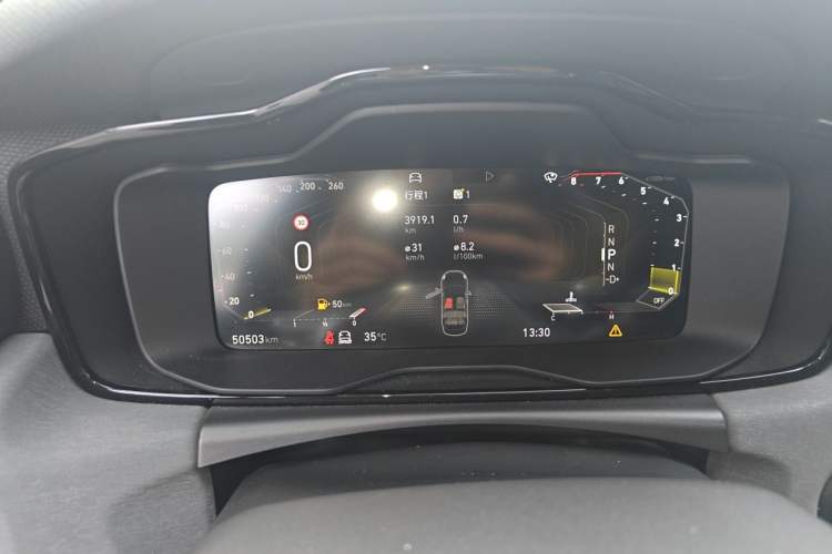 Used Lynk & Co 03 2021 1.5TD DCT Jing Champion Edition Odometer Close Up