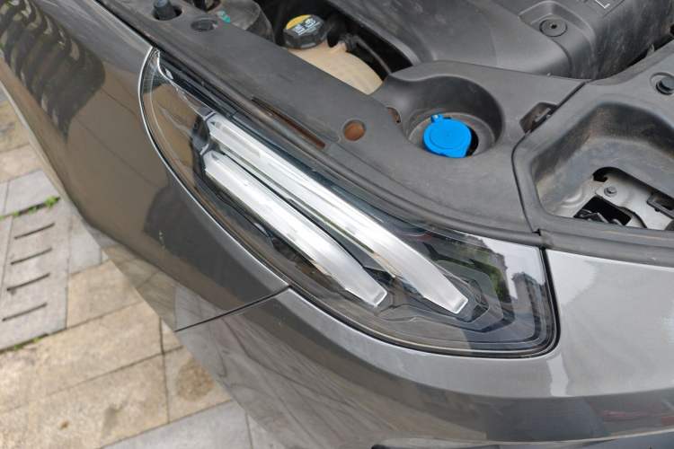 Used Lynk & Co 03 2021 2.0TD Automatic Trendy Champion Edition Right Front Headlight