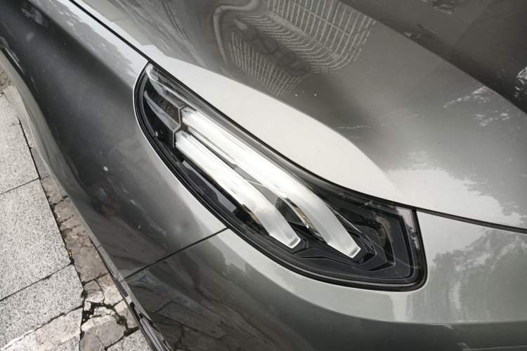 Used Lynk & Co 03 2021 2.0TD Automatic Trendy Champion Edition Right Front Headlight