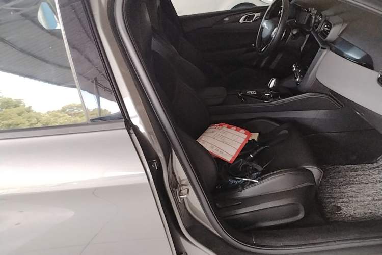 Used Lynk & Co 03 2021 1.5TD DCT JingPlus Right Front Seat