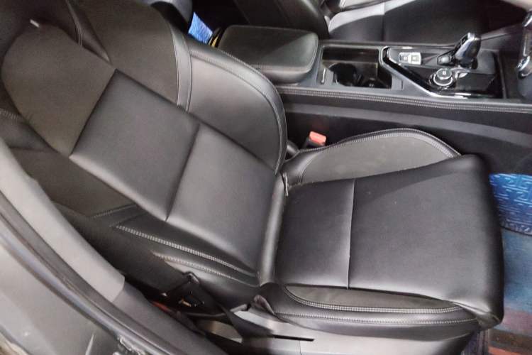 Used Lynk & Co 03 2021 2.0TD Automatic Jing Plus Right Front Seat