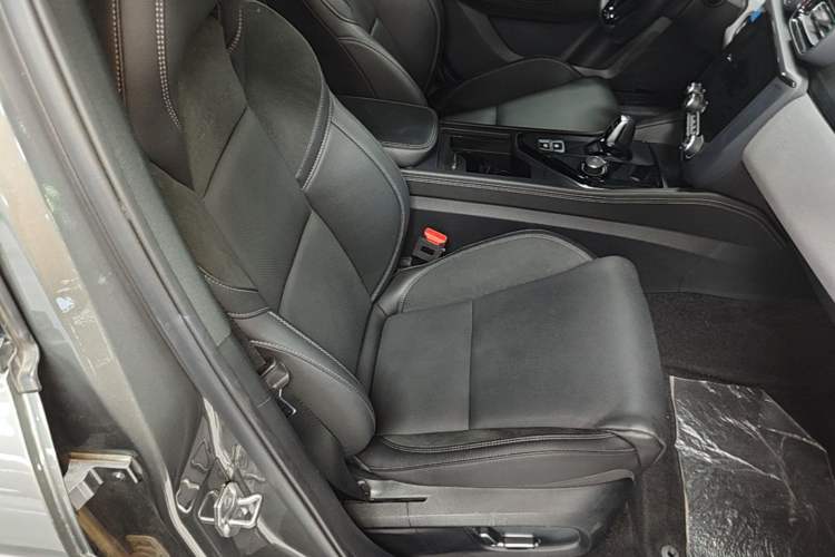 Used Lynk & Co 03 2021 1.5TD DCT Jing Champion Edition Right Front Seat