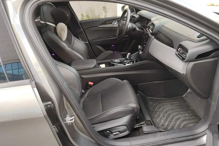 Used Lynk & Co 03 2021 1.5TD DCT Jing Champion Edition Right Front Seat