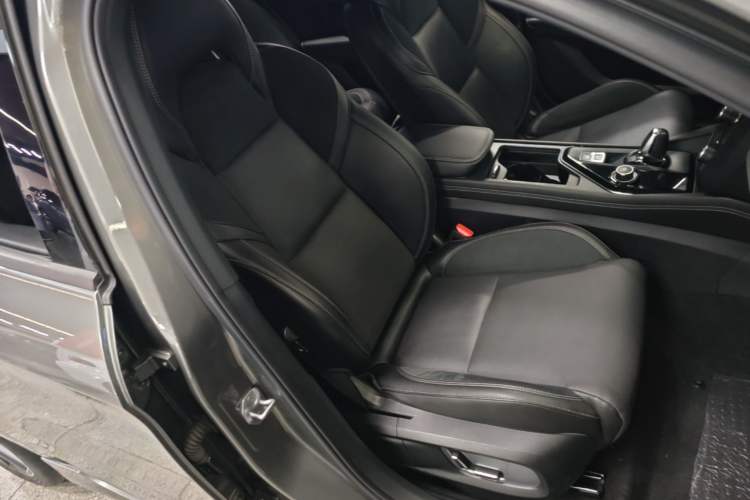Used Lynk & Co 03 2021 1.5TD DCT Jing Champion Edition Right Front Seat