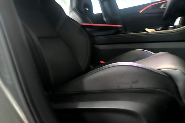 Used Lynk & Co 03 2021 1.5TD DCT JingPlus Right Front Seat