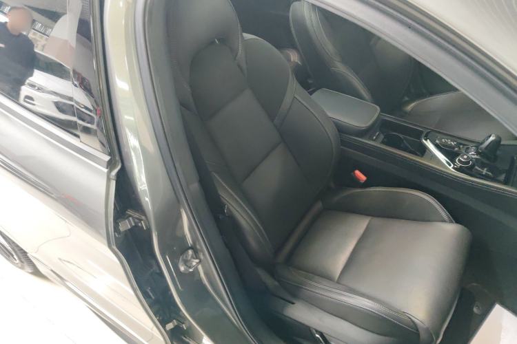 Used Lynk & Co 03 2021 2.0TD Automatic Trendy Champion Edition Right Front Seat
