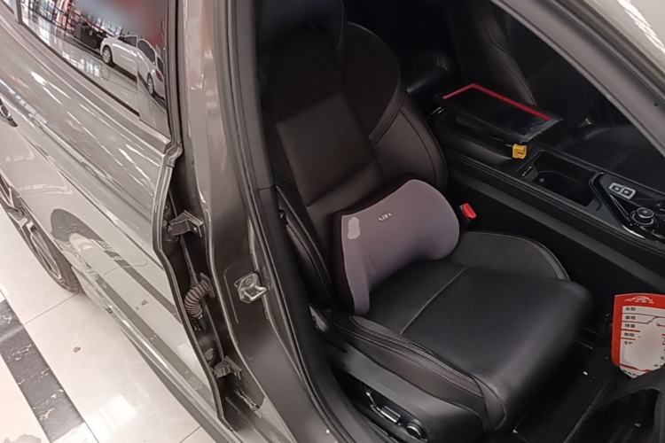 Used Lynk & Co 03 2021 2.0TD Automatic JingPro Right Front Seat