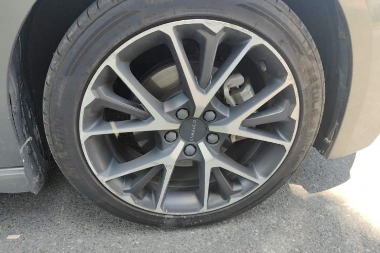 Used Lynk & Co 03 2021 1.5TD DCT Jing Champion Edition Right Front Wheel Hub