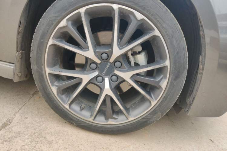 Used Lynk & Co 03 2021 1.5TD DCT Jing Champion Edition Right Front Wheel Hub