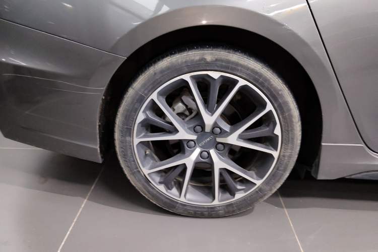 Used Lynk & Co 03 2021 1.5TD DCT Jing Champion Edition Right Rear Wheel Hub