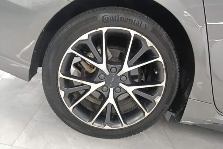 Used Lynk & Co 03 2021 1.5TD DCT Jing Champion Edition Right Rear Wheel Hub