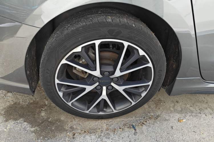 Used Lynk & Co 03 2021 1.5TD DCT Jing Champion Edition Right Rear Wheel Hub