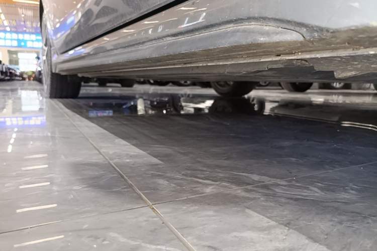Used Lynk & Co 03 2021 2.0TD Automatic Trendy Champion Edition Right Side Sill