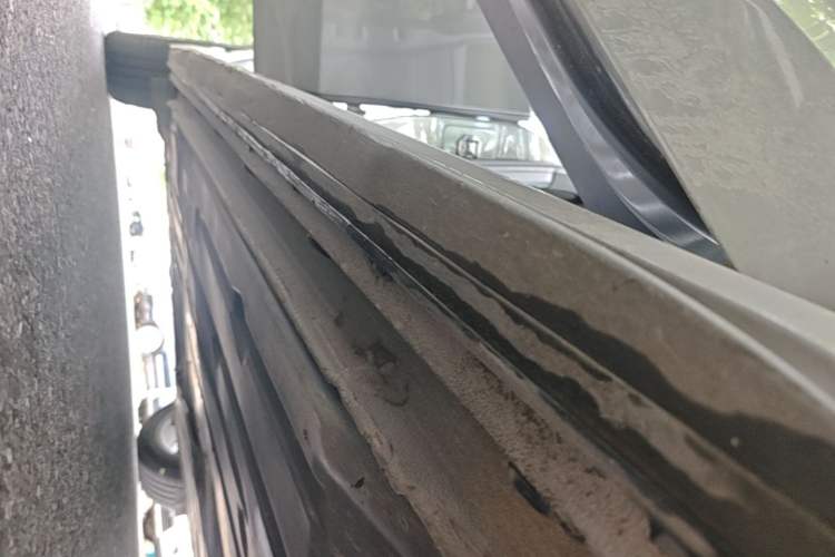 Used Lynk & Co 03 2021 1.5TD DCT JingPlus Right Side Sill