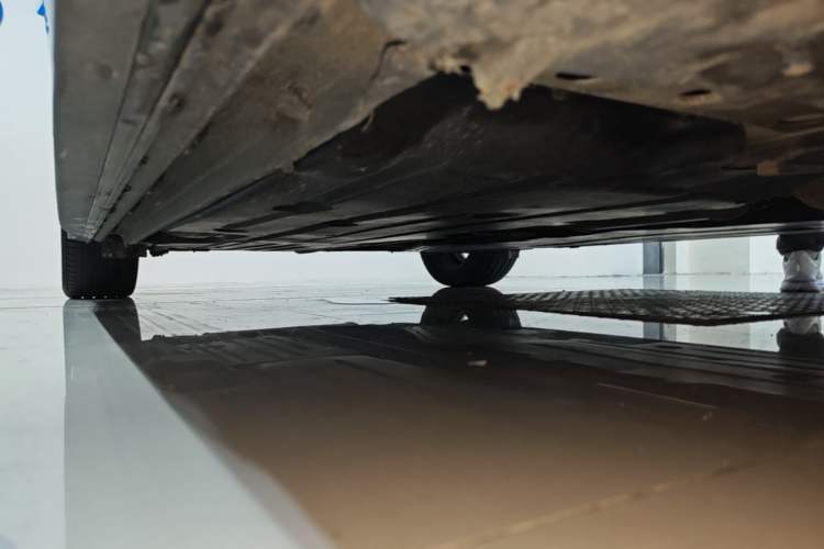 Used Lynk & Co 03 2021 1.5TD DCT Jing Champion Edition Right Side Sill
