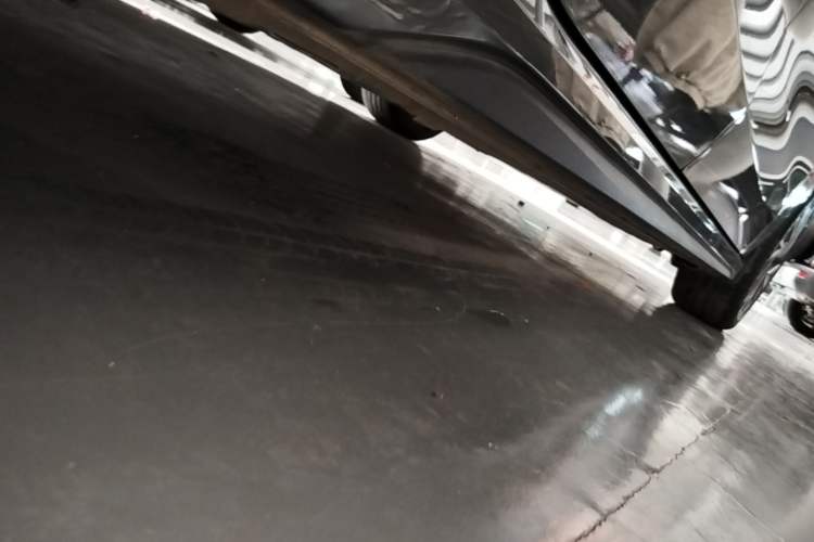 Used Lynk & Co 03 2021 1.5TD DCT JingPlus Right Side Sill